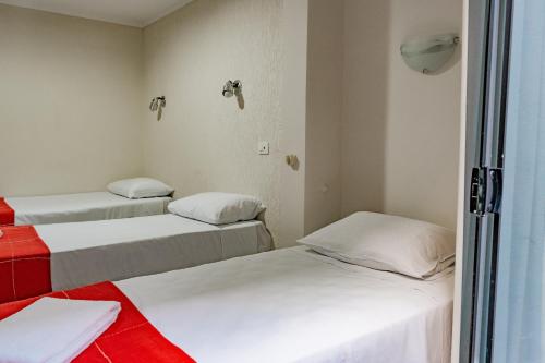 Triple Room image 5