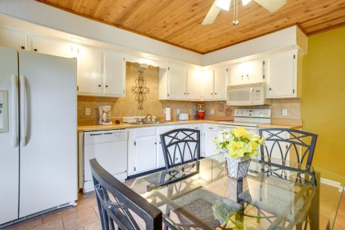Quaint Chattanooga Valley Retreat Private Hot Tub in Fort Oglethorpe, USA
