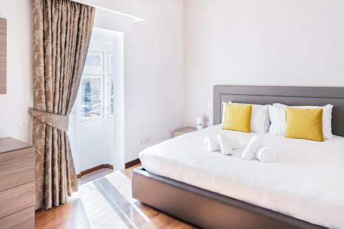 Duplex Maisonette Sliema with Jacuzzi by ArcoBnb