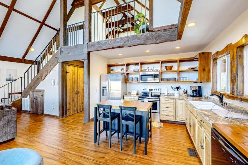 Mitchell Cabin in Nebo, USA