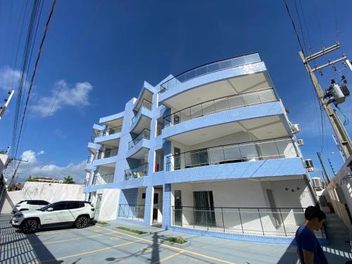 No Atalaia, Fort Poseidon rua do Atalho a 700 metros da praia do Atalaia, apartamento novo decorado, varanda, sala de estar e jantar, 02 suítes, 03 banheiros, lavanderia, cozinha, piscina, churrasqueira, salão de jogos, vista parcial das dunas e mar, Salinópolis