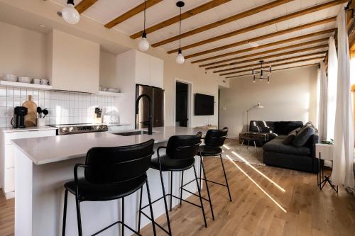 Apartment two-bedrooms Deluxe queen size beds image 10