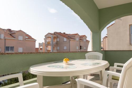 Apartments with parking space Novalja, Pag - 4128 2