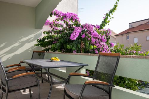 Two-Bedroom Apartment with Terrace image 2