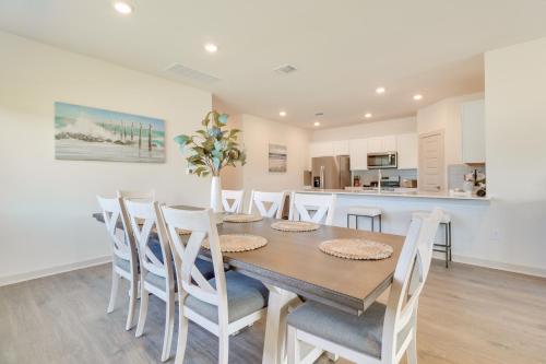 Bright Austin Vacation Rental about 10 Mi to Downtown! in Austin, USA
