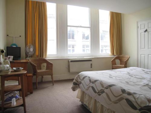 ML Lodge in Cardiff
