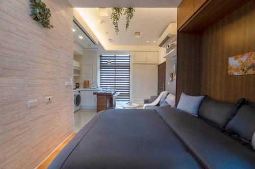 1B1b Cinema, Kitchen, Bathtub, Desk, 1.5min to MRT • 1房1衛 家庭戲院、廚房、浴缸、書桌，1.5分到市府捷運, Tajpej (zdjęcie 3)