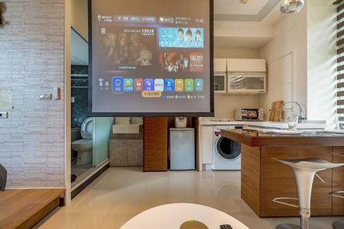 1B1b Cinema, Kitchen, Bathtub, Desk, 1.5min to MRT • 1房1衛 家庭戲院、廚房、浴缸、書桌，1.5分到市府捷運, Tajpej (zdjęcie 2)