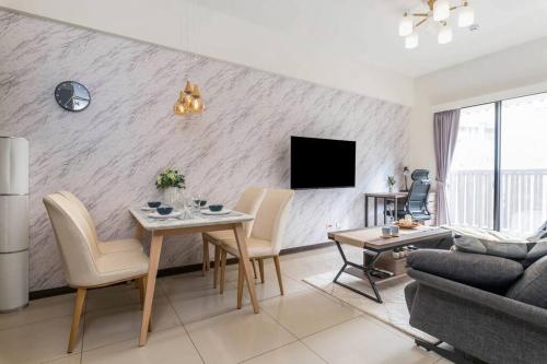 2B1bLK, Stylish & Comfortable, 5 Min to Ximen MRT • 2房1衛 客廳廚房 時尚舒適 5分到西門站, Тайбэй (фото 2)