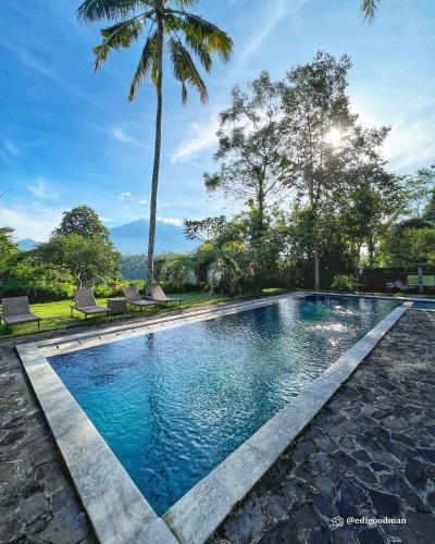 Mahagiri Resort & Restaurant in Besakih