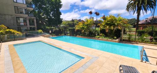 Penthouse with Private Terrace, Parking + 2 Pools, Sydney (foto 5)