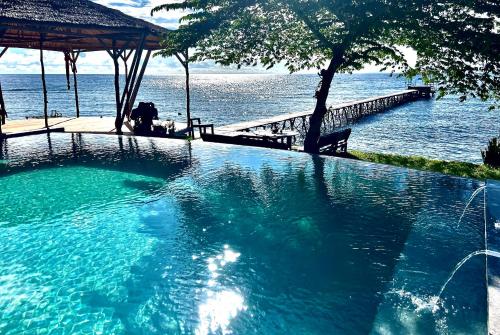 B&B Pulau Unauna - Sanctum Una Una Eco Dive Resort - Bed and Breakfast Pulau Unauna