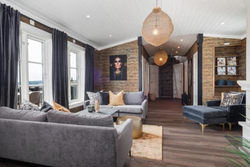 План поверхів, Løvsangeren 1,5 hour from Oslo - 6 bedrooms - 14 sleeps - Sauna in Ельверум