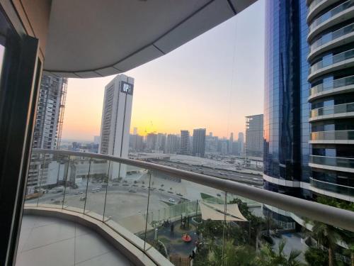 3 BEDROOM APARTMENT DAMAC Towers by Paramount Hotels & Resorts Dubai, Dubai (foto 7)