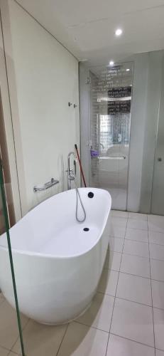 3 BEDROOM APARTMENT DAMAC Towers by Paramount Hotels & Resorts Dubai, Dubai (foto 10)