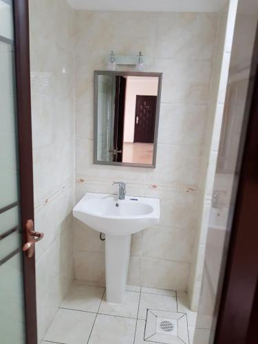 The Budget-Friendly Stay - Tap to explore photos