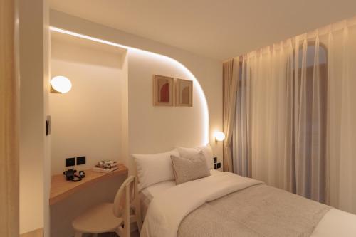 505148067 CORRIDOR 2407
