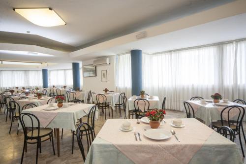 Hotel Harmony