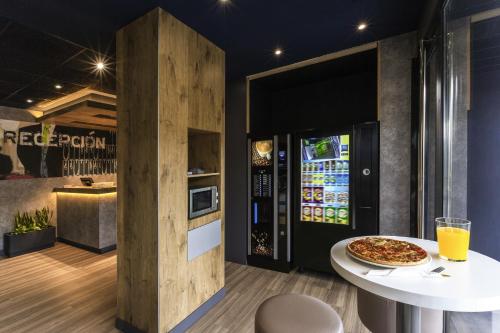 Ibis Budget Valencia Alcasser - image 40