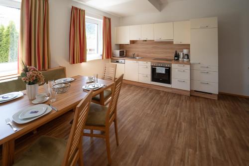 virtuve, Landhotel - Apartments Bauer in Hintergöriach
