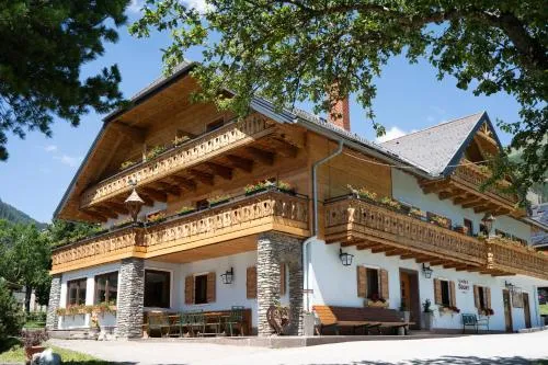 Landhotel - Apartments Bauer in Hintergöriach, Österreich
