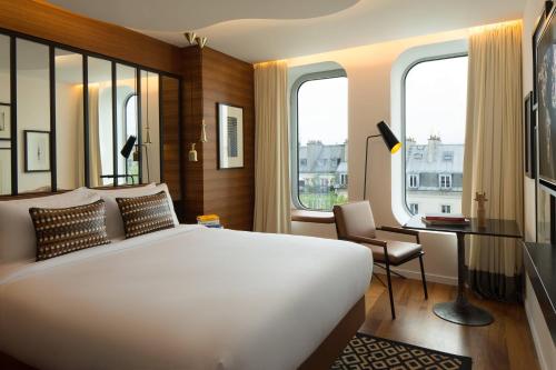 Renaissance by Marriott Paris Republique Hotel