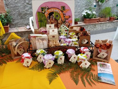 Toit ja joogid, Agriturismo Ai Monaci in Montano Antilia
