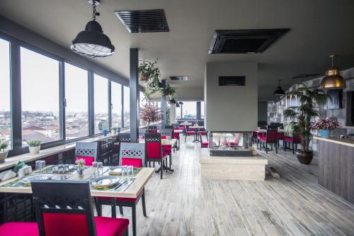 Restorāns, RIVADA HOTEL in Kartepe