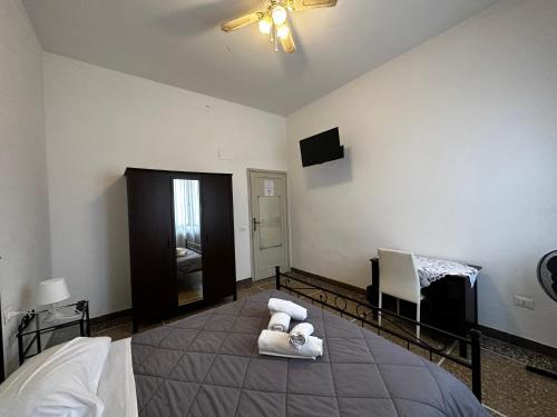 1 queen bed