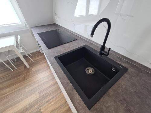 elegante appartamento porta susa, Turín (fotografie 3)