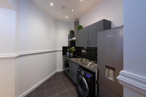 Sidemersey Livings - Spacious Loft for bigger groups - Very Central and Cosy, Liverpool (foto 6)