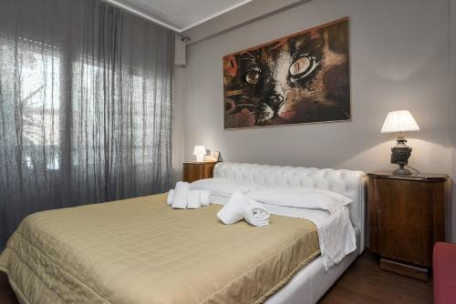 One-Bedroom Apartment image 3