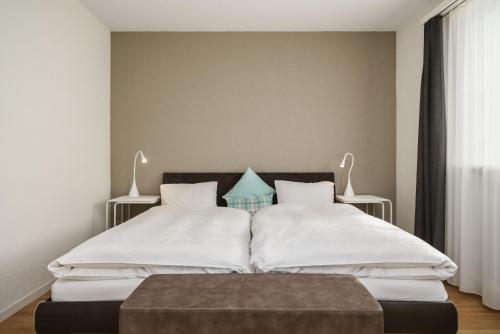 1 queen bed
