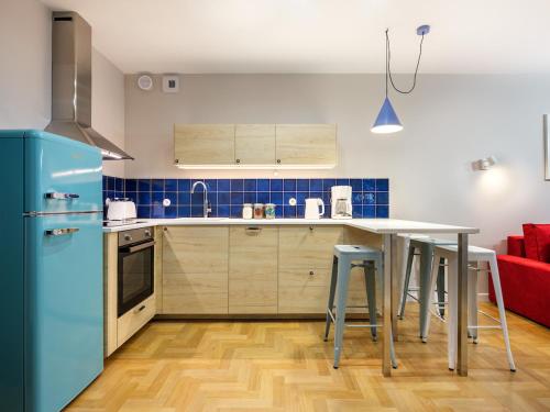 One-Bedroom Apartment with Balcony - III - 39 Kościuszki street