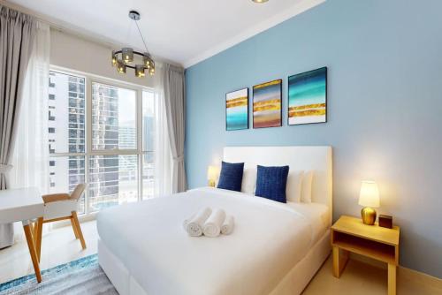 Vacationer l Luxe 1 Bedroom l Downtown Dubai l Pool Access, Free Wi-Fi & Parking, Дубай (фото 2)