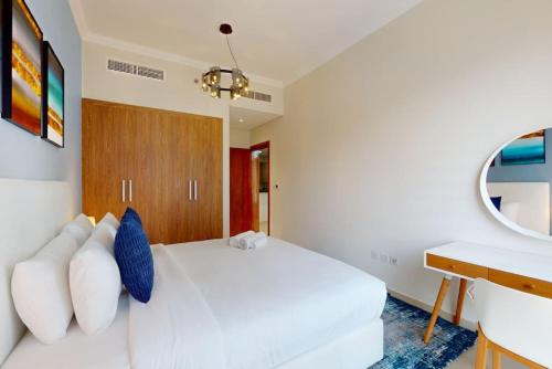 Vacationer l Luxe 1 Bedroom l Downtown Dubai l Pool Access, Free Wi-Fi & Parking, Дубай (фото 10)