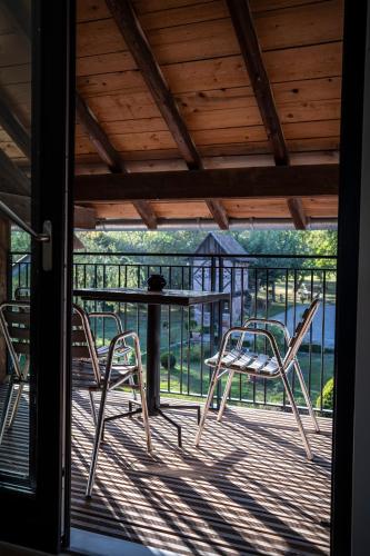 Erkély/terasz, Hôtel du DOMAINE SAINT LOUP (Hotel du DOMAINE SAINT LOUP) in Burnhaupt-le-Haut