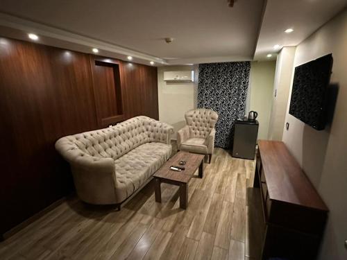 Panorama Ramsis Hotel & Cafe - image 2