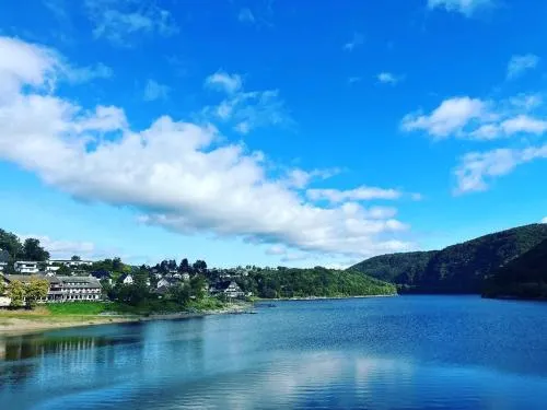 Noah - Seeleben auf Zeit am Rursee in Rurberg, Deutschland