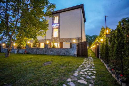 外部景觀, Vital Home Sapanca Isıtmalı Havuzlu Villa Bungalov in 薩潘賈