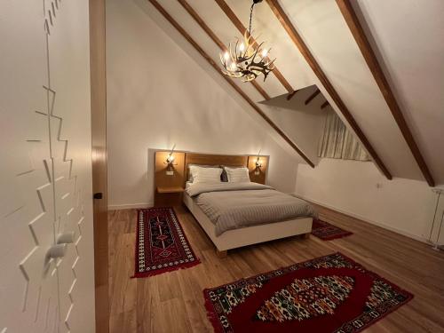 Chestnut Hill - image 9