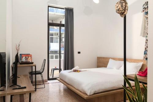 Anoor 209 Studio in Gemmayze W Balcony