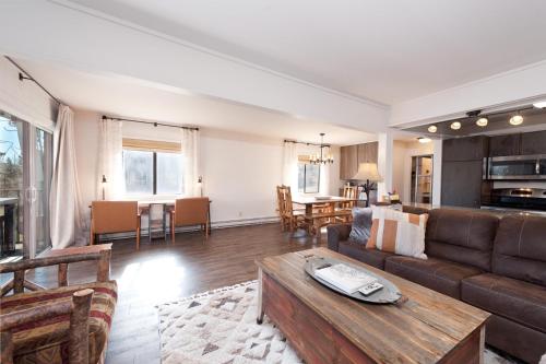 East Rim - Unit D14 - image 6