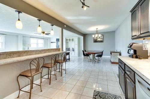 Updated Robinson Vacation Rental with Fireplace! in Robinson