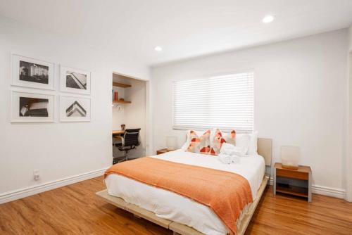 Cozy 2BR in Highland Park near DTLA and Hollywood in Los Angeles, USA