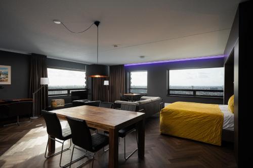 The Penthouse At The Hague Tower - image 4