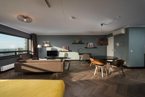 The Penthouse At The Hague Tower - image 2