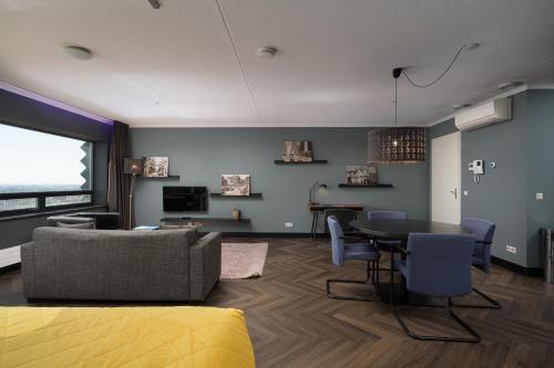 The Penthouse At The Hague Tower - image 3