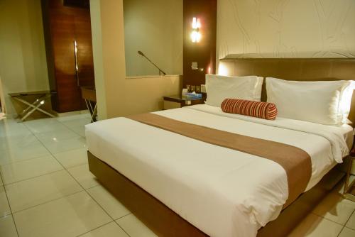 Harbour View Suites Room Type - Deluxe Double Room