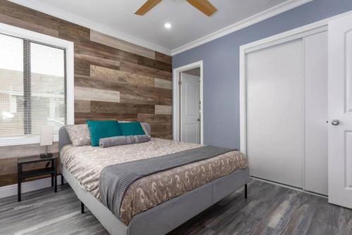 Contemporary 3BR Home in HEART of Westminster GG in Westminster, USA